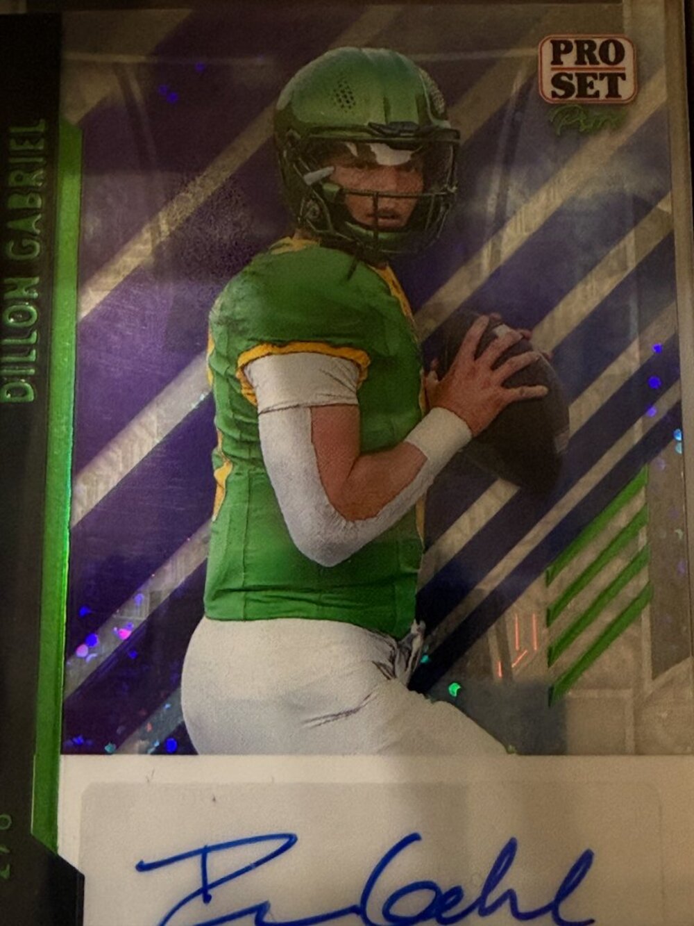 2024 Leaf Pro Set Pure Dillon Gabriel Sparkle-Green Spectrum Auto #2/8 BA-DG1